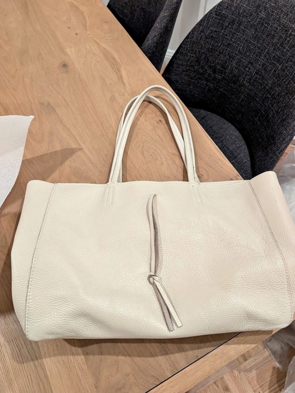 Made In Italy Leather Tote in Cream